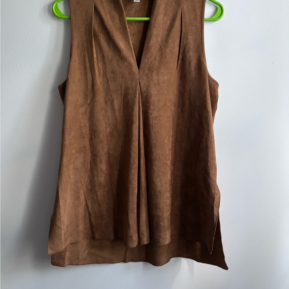 Spense Brown Pleated Sleeveless Blouse